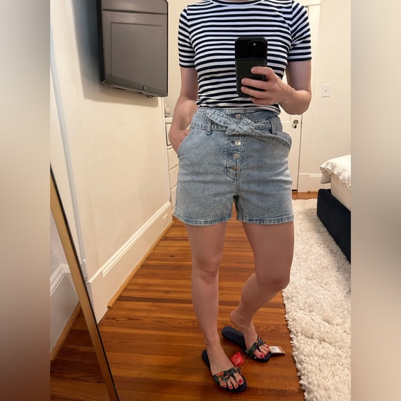 High waist stretchy denim shorts - Picture 3 of 4